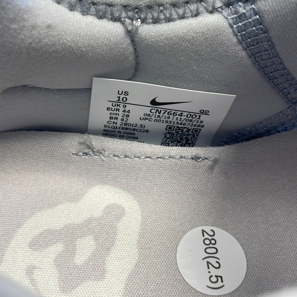 Nike React Presto Sneakers - Picture 4 of 6